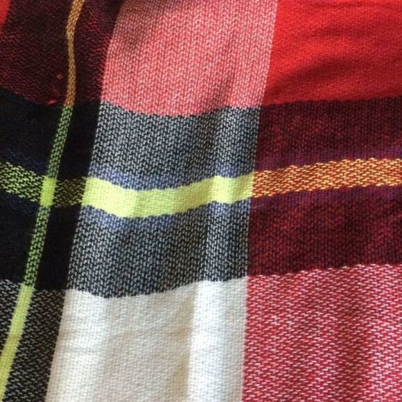 Large Square Plaid Fringed‎ Blanket Scarf Wrap - Picture 6 of 7